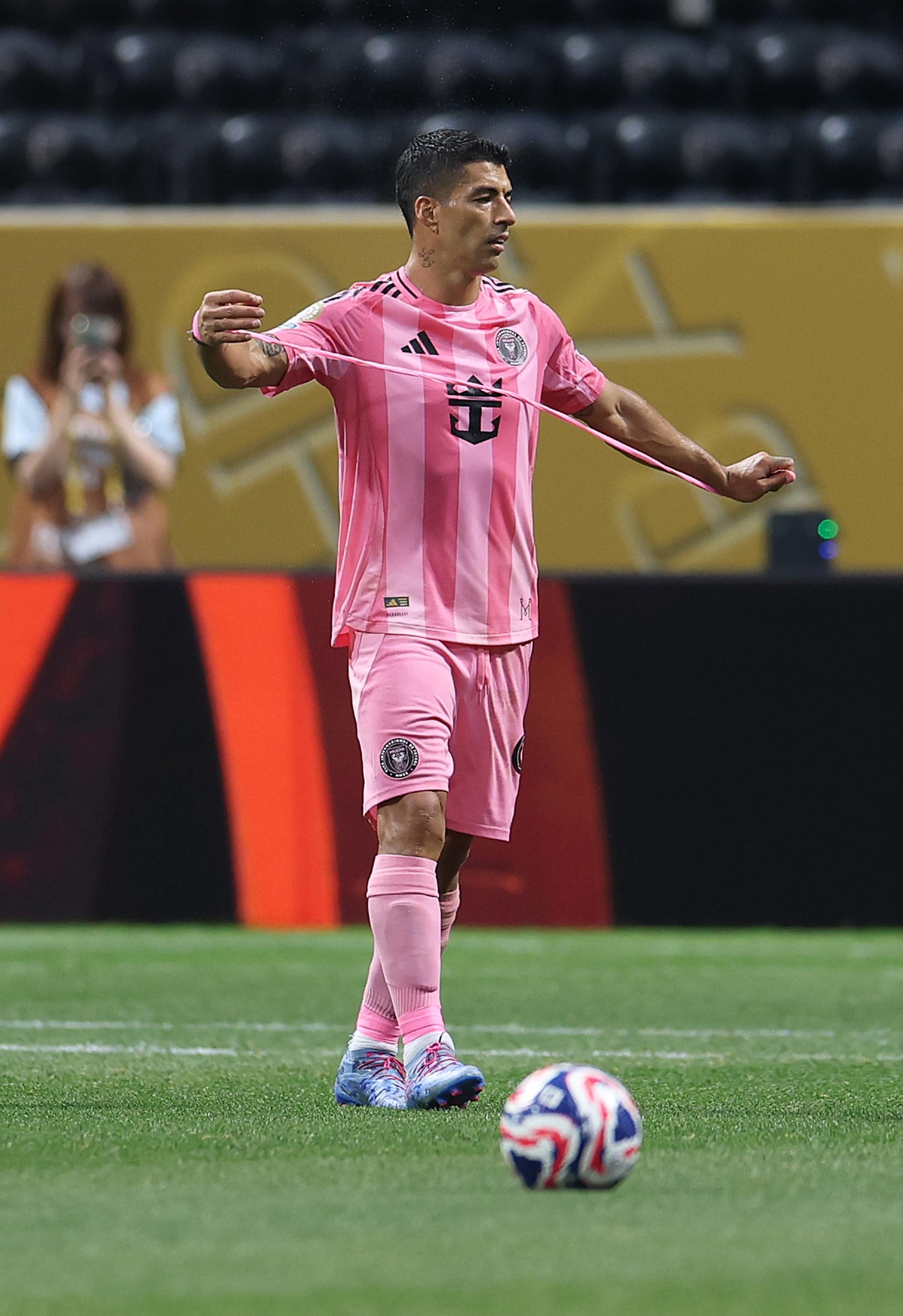 九游畅玩-包含刷新纪录首场状态出色，巴黎圣日耳曼观众沸腾！，纳达尔重返赛场上演精彩一战的词条